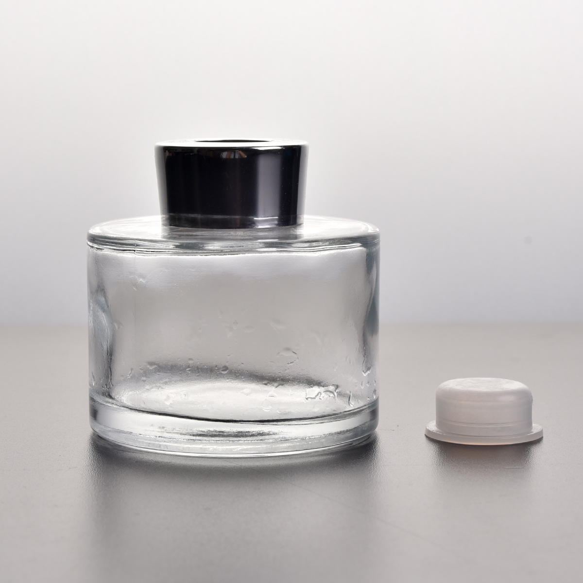 120ml stock diffuser bottle with cap and stopper