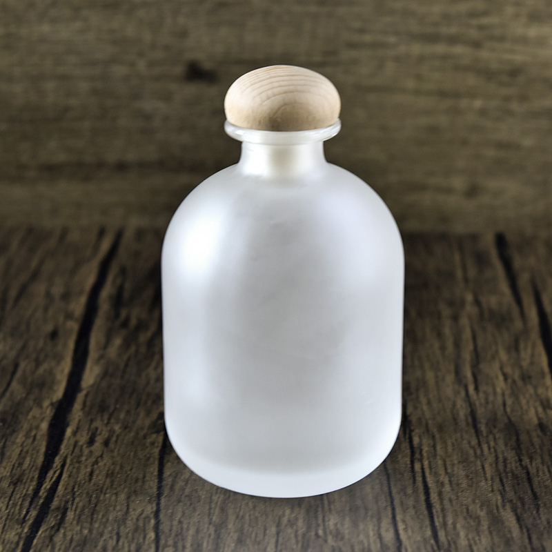 芳香から400mlの曇りの白いガラスの拡散瓶