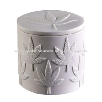 中国 白色压花陶瓷蜡烛容器带盖批发 制造商