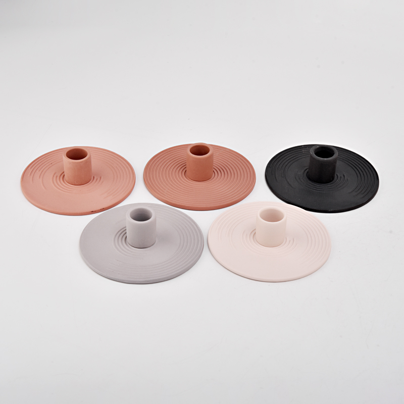 Moderne Räucherstäbchenhalter aus gefrosteter Keramik zu verkaufen