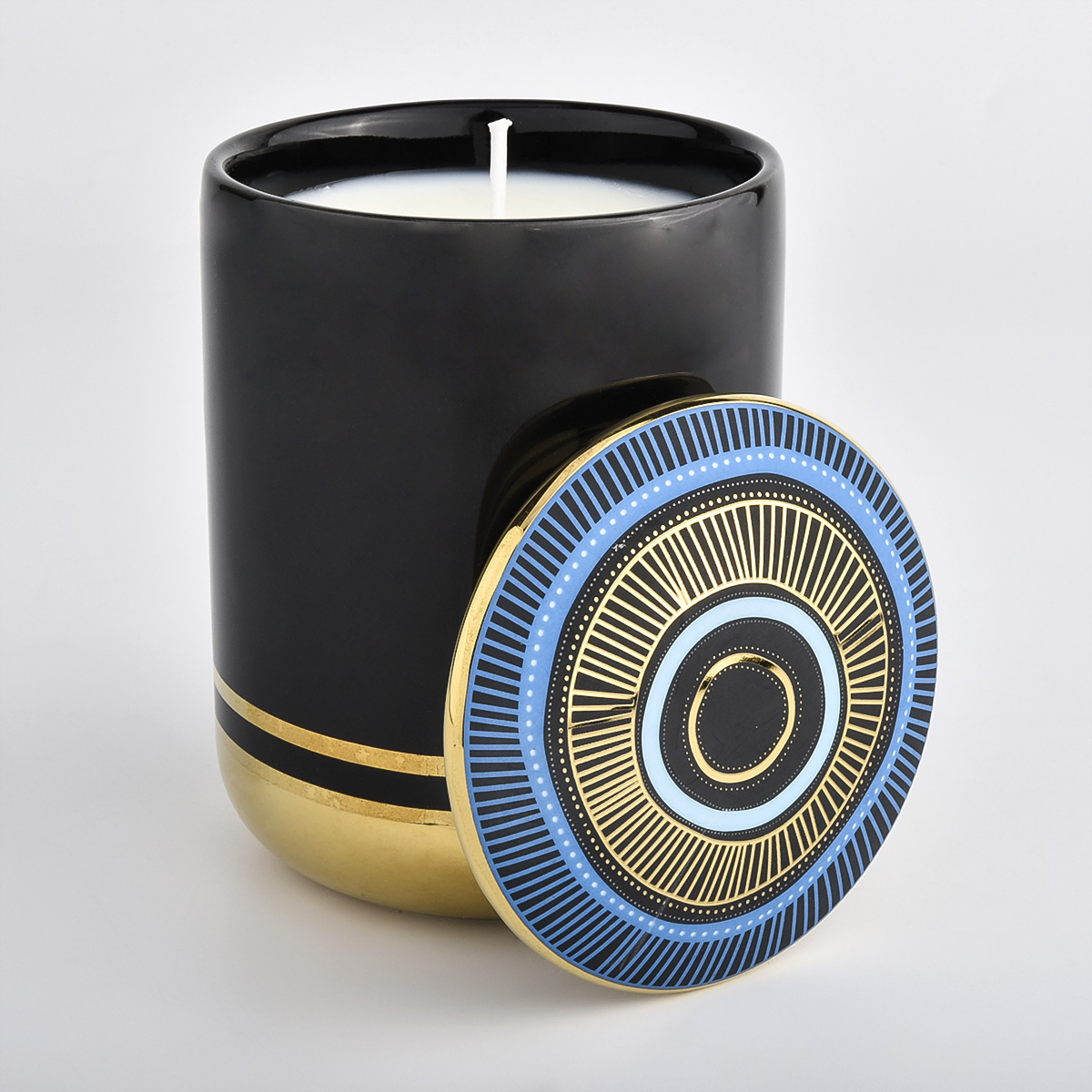 Přizpůsobená černá keramická nádoba na svíčku s víčky
