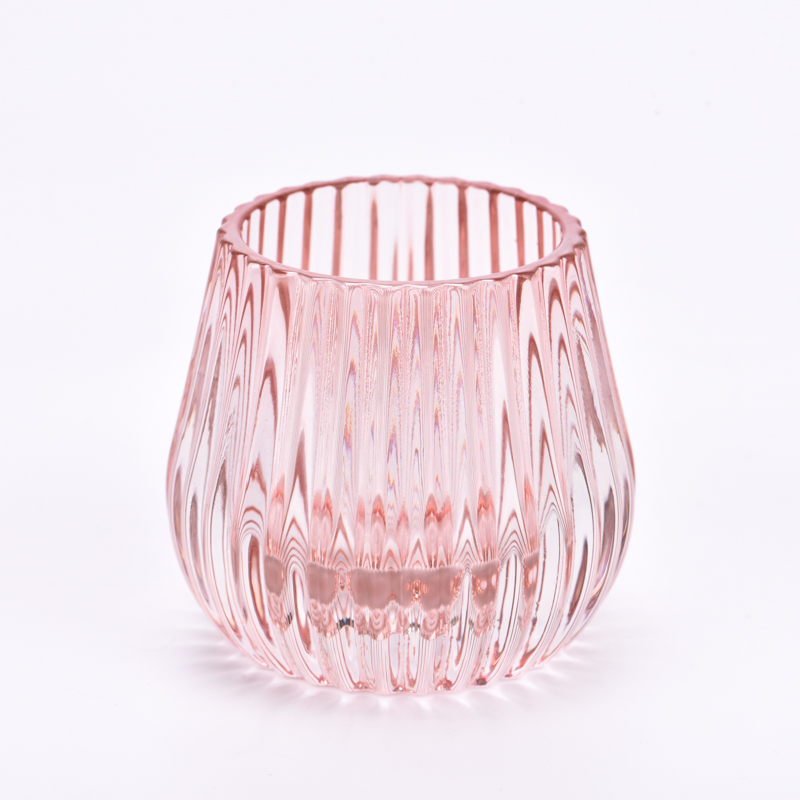 Karsta izpārdošana caurspīdīga rozā krāsa uz vertikālas līnijas 150ml stikla svečturis ar labi pieguļ rokām vairumtirdzniecībai