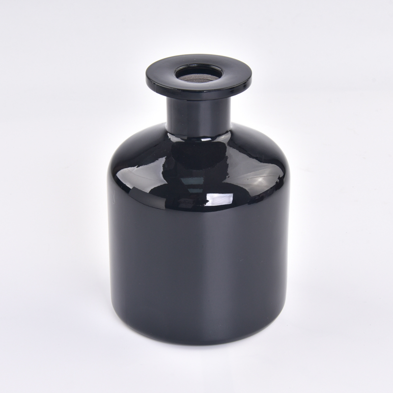 Crna staklena boca na veliko Luksuzne crne staklene boce s difuzorom