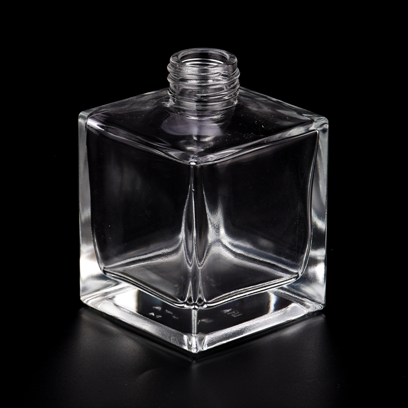 bytový dekor 6,8oz štvorcová sklenená fľaša s difúzorom