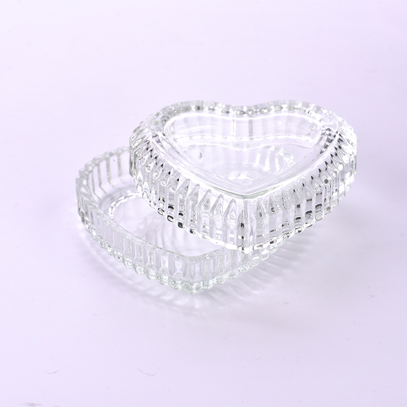 Novo design de potes de velas de vidro em formato de amor com tampa para o Dia dos Namorados a granel