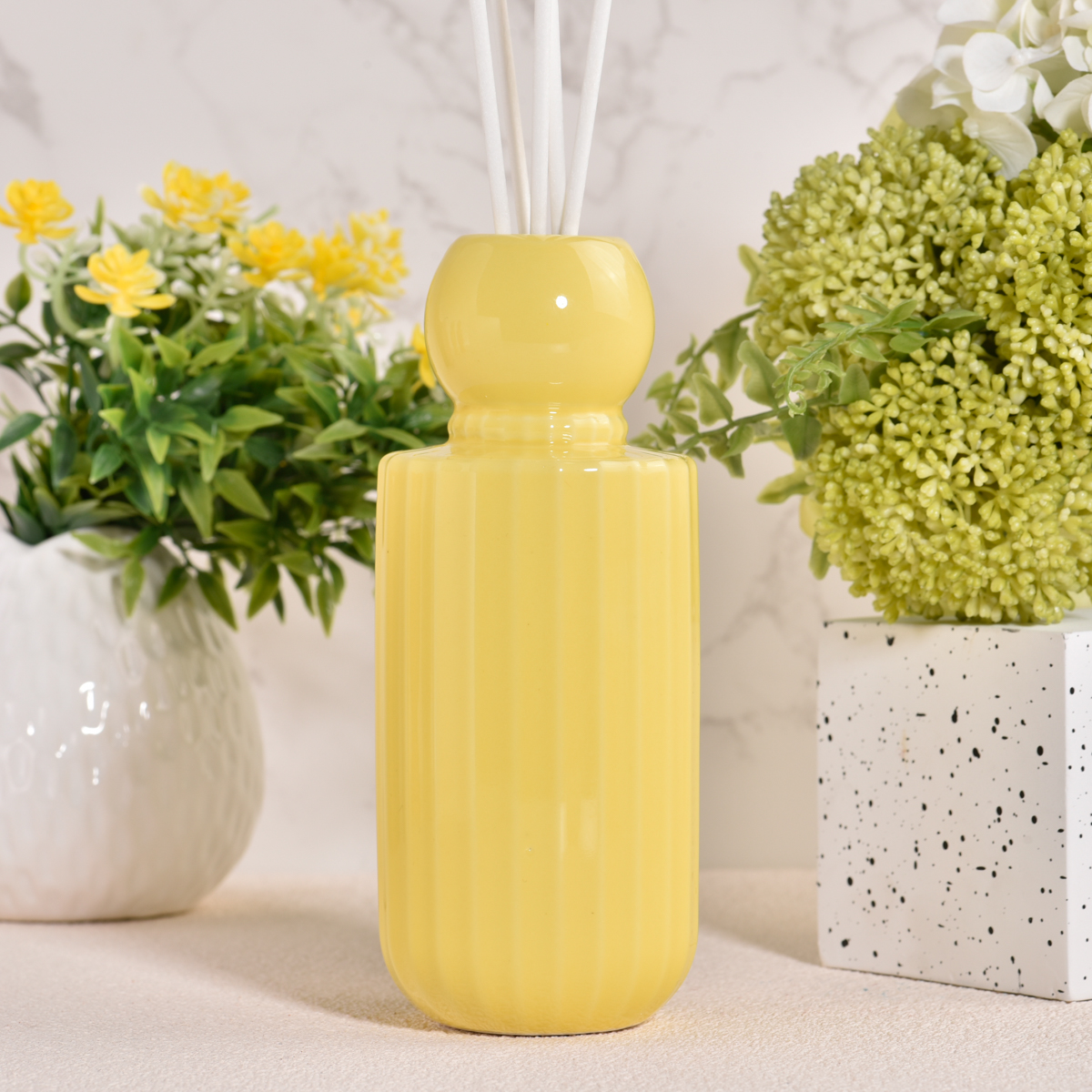 Wholesale 359ml Cylinder Ceramic Reed diffuser bottles home decor