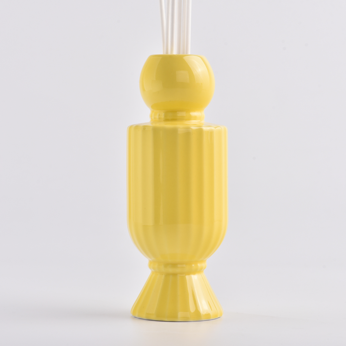 Veleprodajna žuta cilindra keramička trska difuzor boca za dom