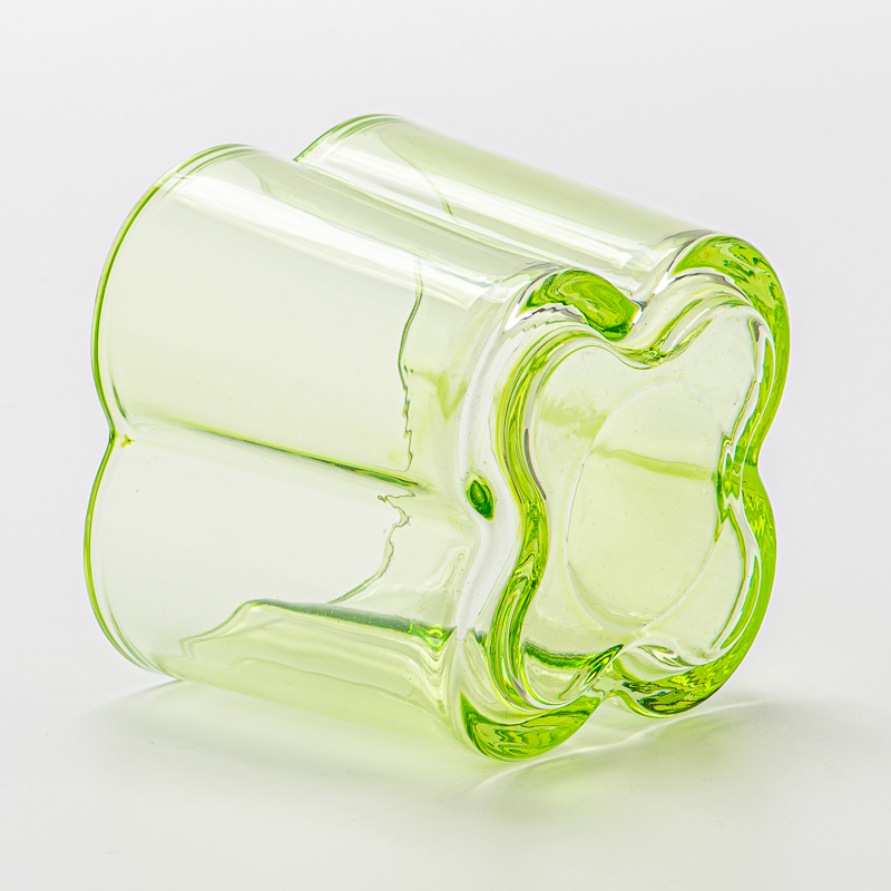 Venda al por mayor el tarro de cristal de la vela del diseño floral del color de encargo 300ml con la decoración casera