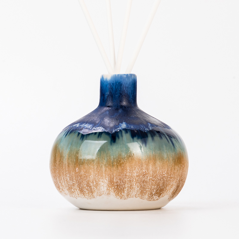 Elegantná farebná glazovaná keramická fľaša Dodávka keramickej rákosovej difúznej fľaše