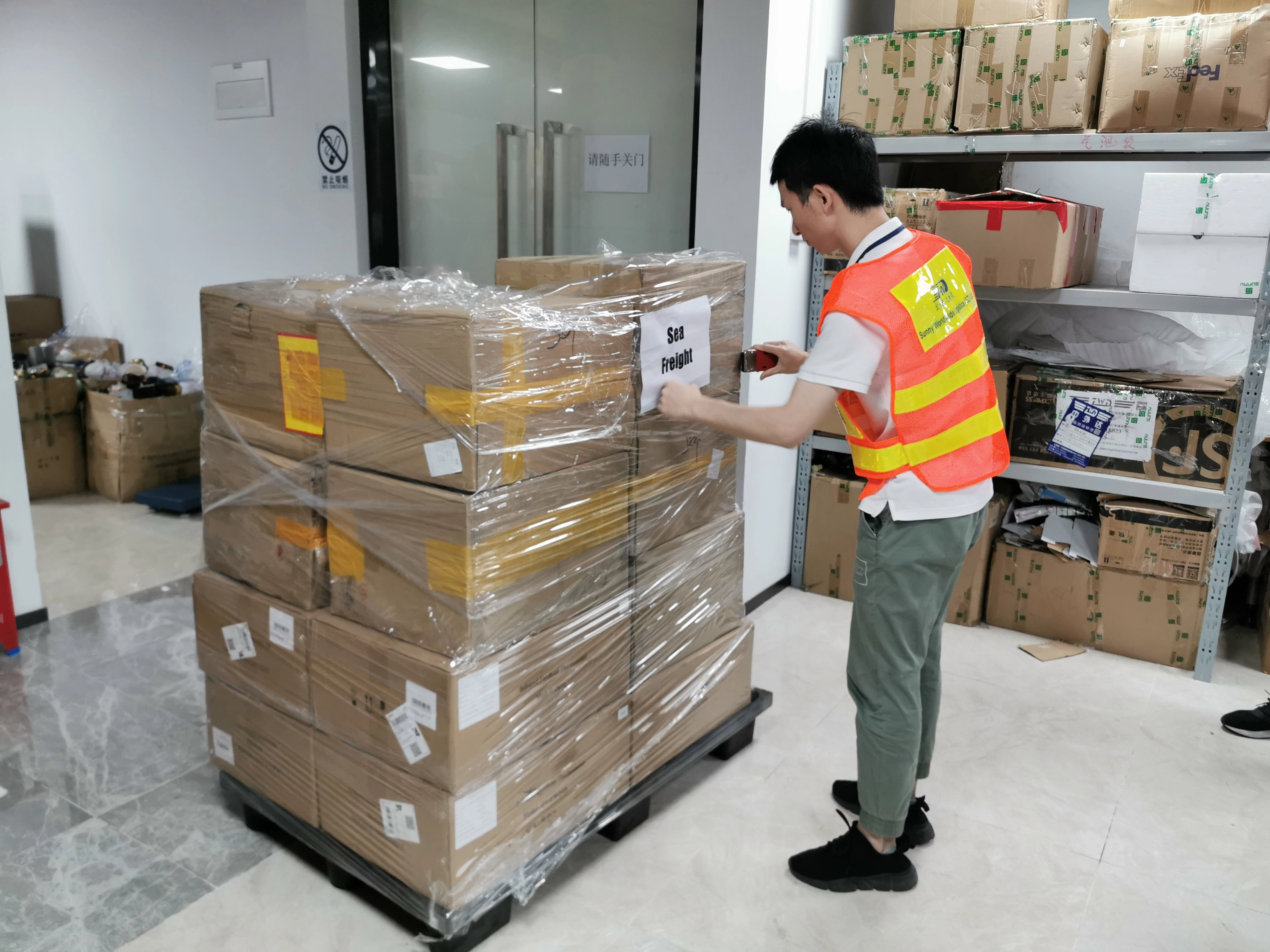 DDP cargo shipping to UK sea freight from Shenzhen Guangzhou, Sunny Worldwide Logistics