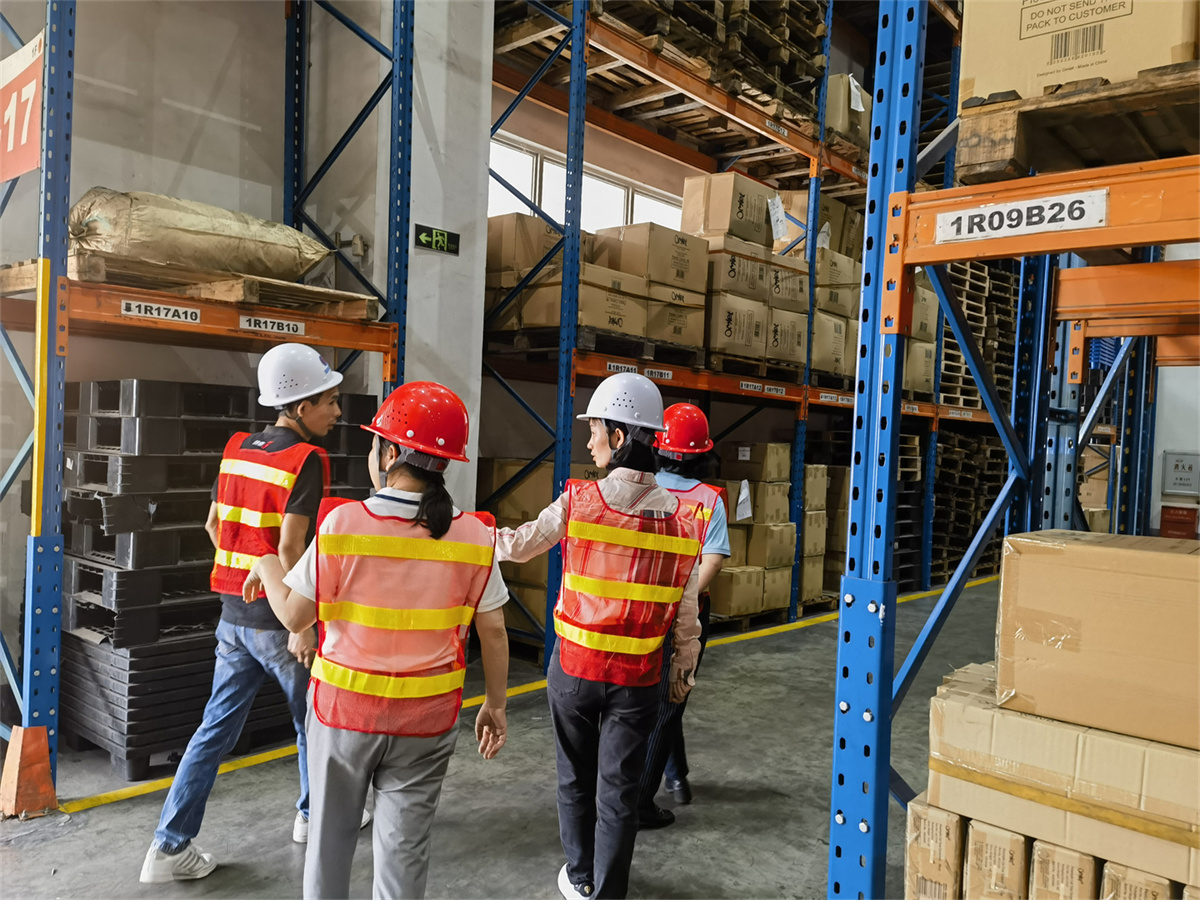 迪拜空运加急服务 直飞航线 清关有保障 专业货代 摩登7物流快速配送