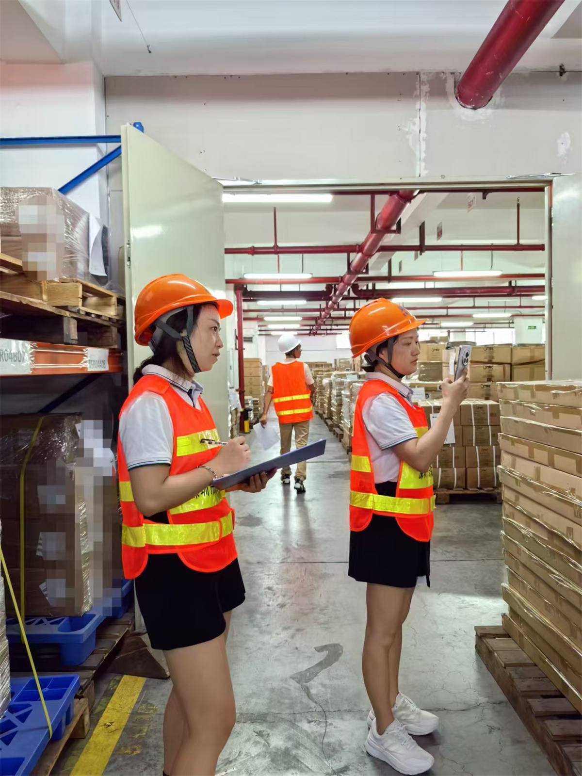 阿联酋空运门到门 可靠物流专家 清关高效 舱位稳定 摩登7航空货运服务