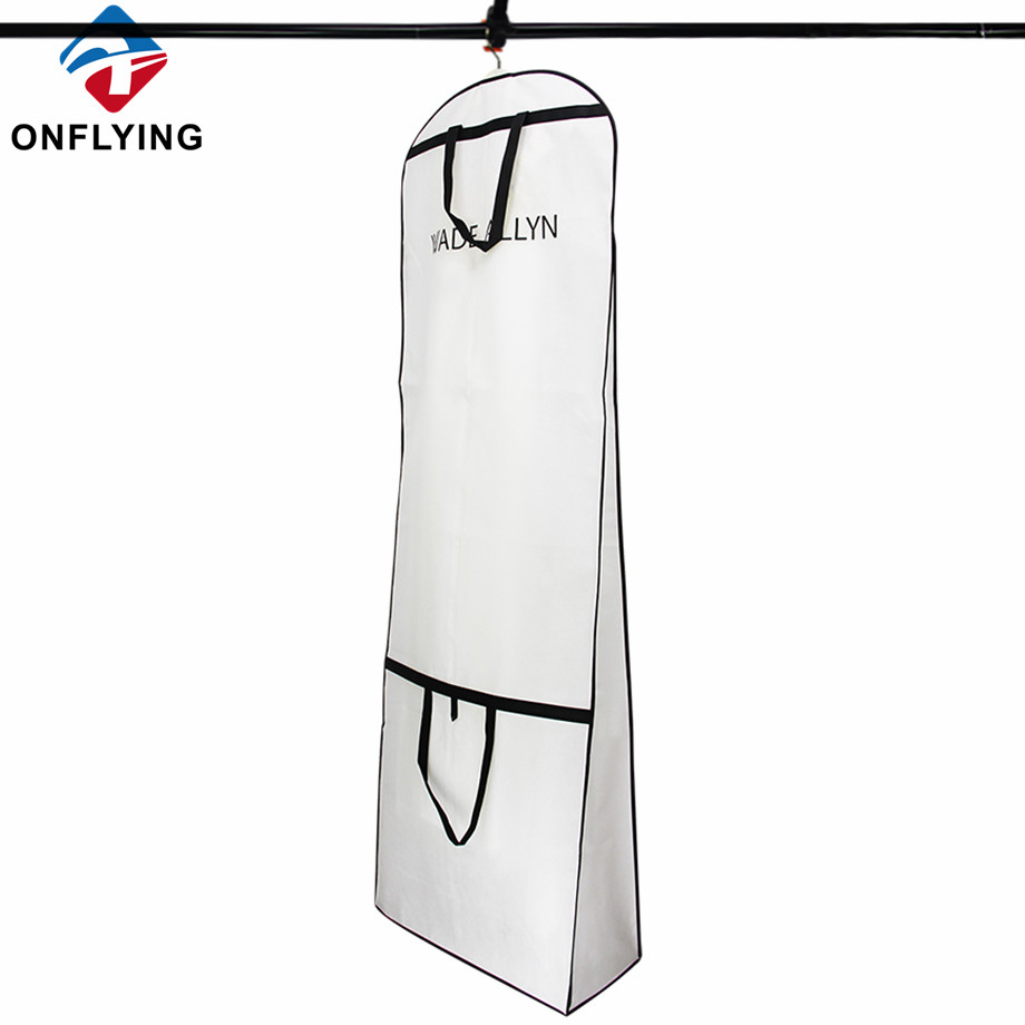 Großes maßgeschneidertes Kleid