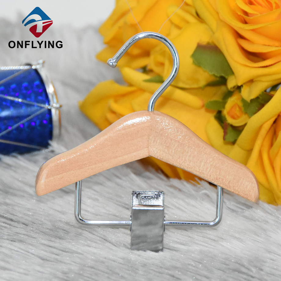 Customized Cute Pet Accessories Natural Wood Color With Clip Mini Hanger China Manufacturer
