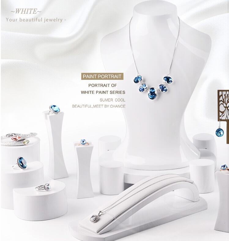 Pure white elegant jewelry store display set counter window promote your jewelry brand