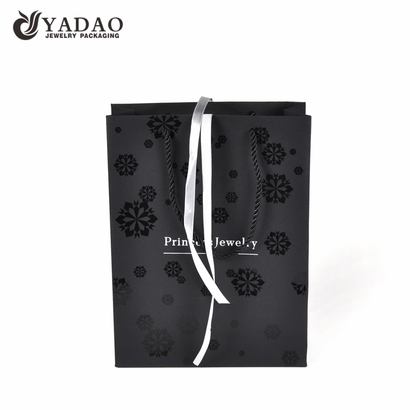 YADAO Luxury Holiday Bag Custom Logo Black Color CMYK New Design Cartoon Paper Bag for Clothes Gift Shopping