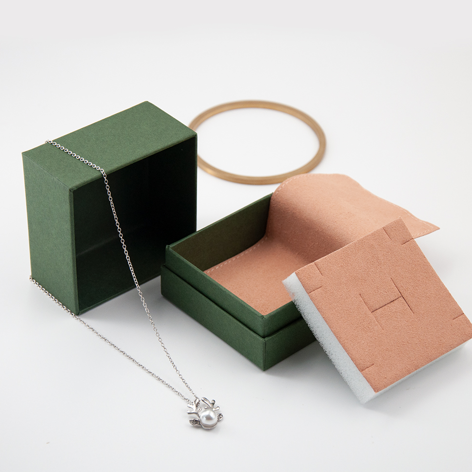 Christmas themed series green box with sponge multifunction insert for different jewels