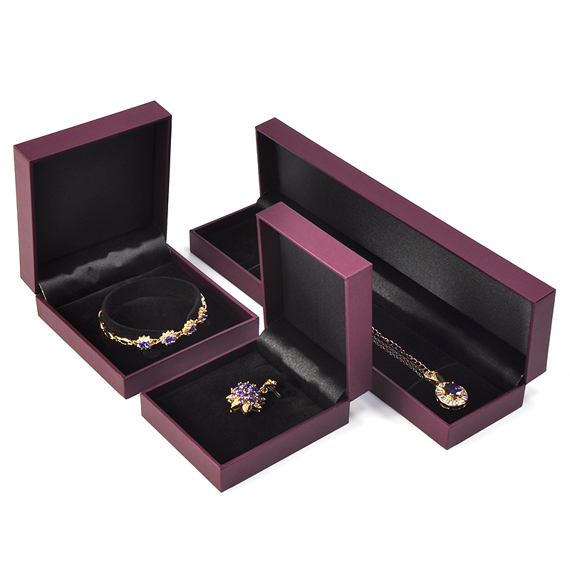 Fashionable Jewelry Box Pu Leather Ring Box Luxury Earrings Box Customized Logo