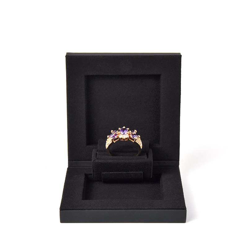 Small MOQ Customized Luxury Jewelry Box Black Ring Box with You Logo for Various Color