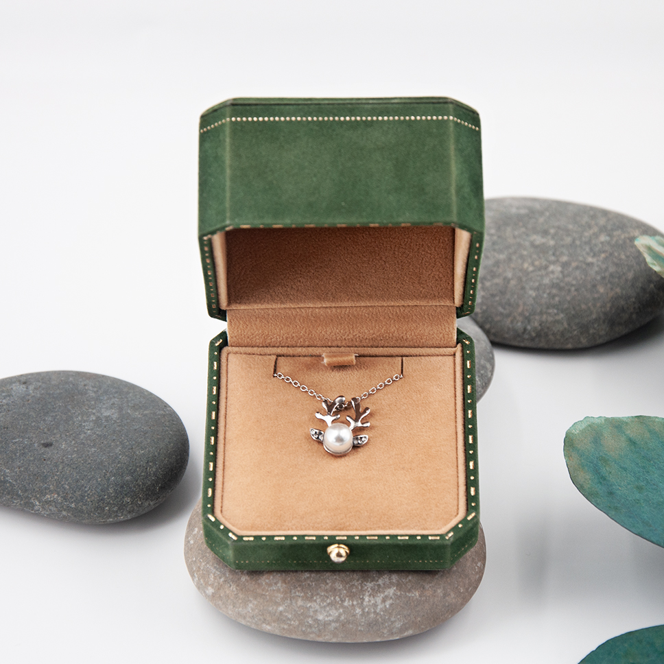 Microfiber suede luxury jewelry box packaging customized jewelry box