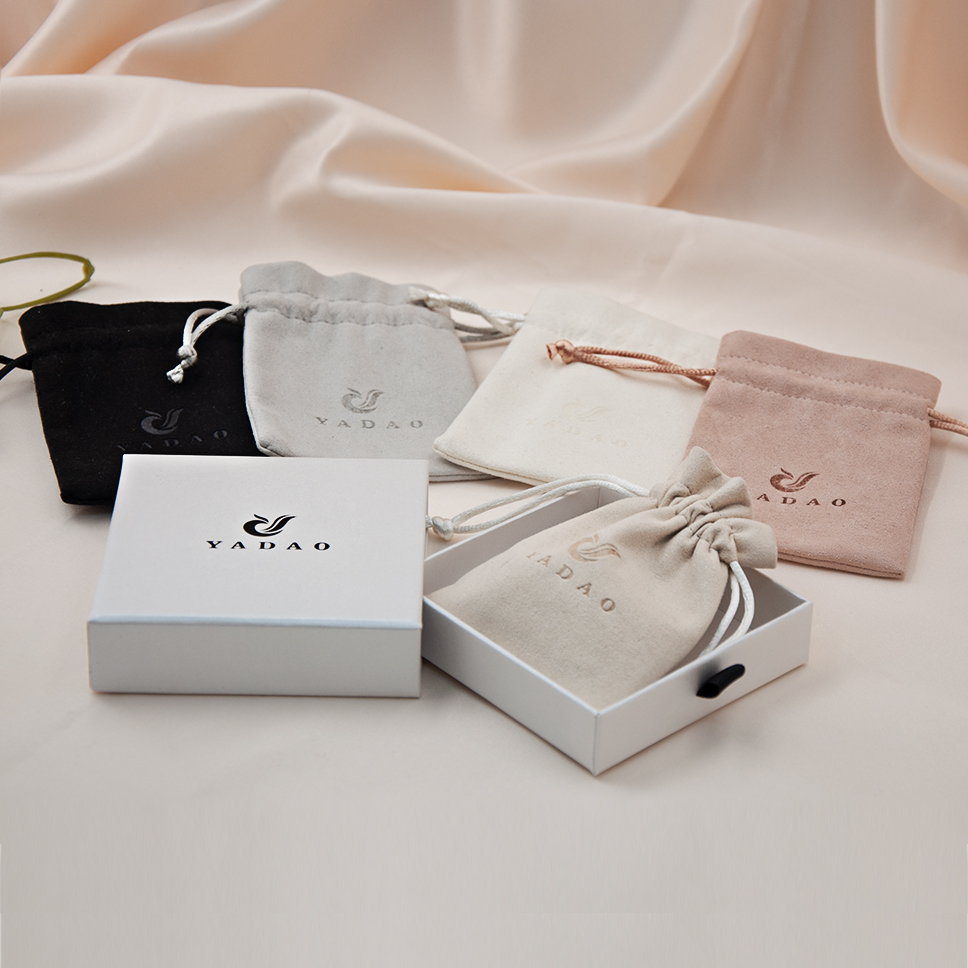 Elegant Jewelry Gift Packaging Pouch for Gold Jewelry Drawstring Pouch លក់ដុំជាមួយនឹងប្រអប់ក្រដាសស្រេចចិត្ត