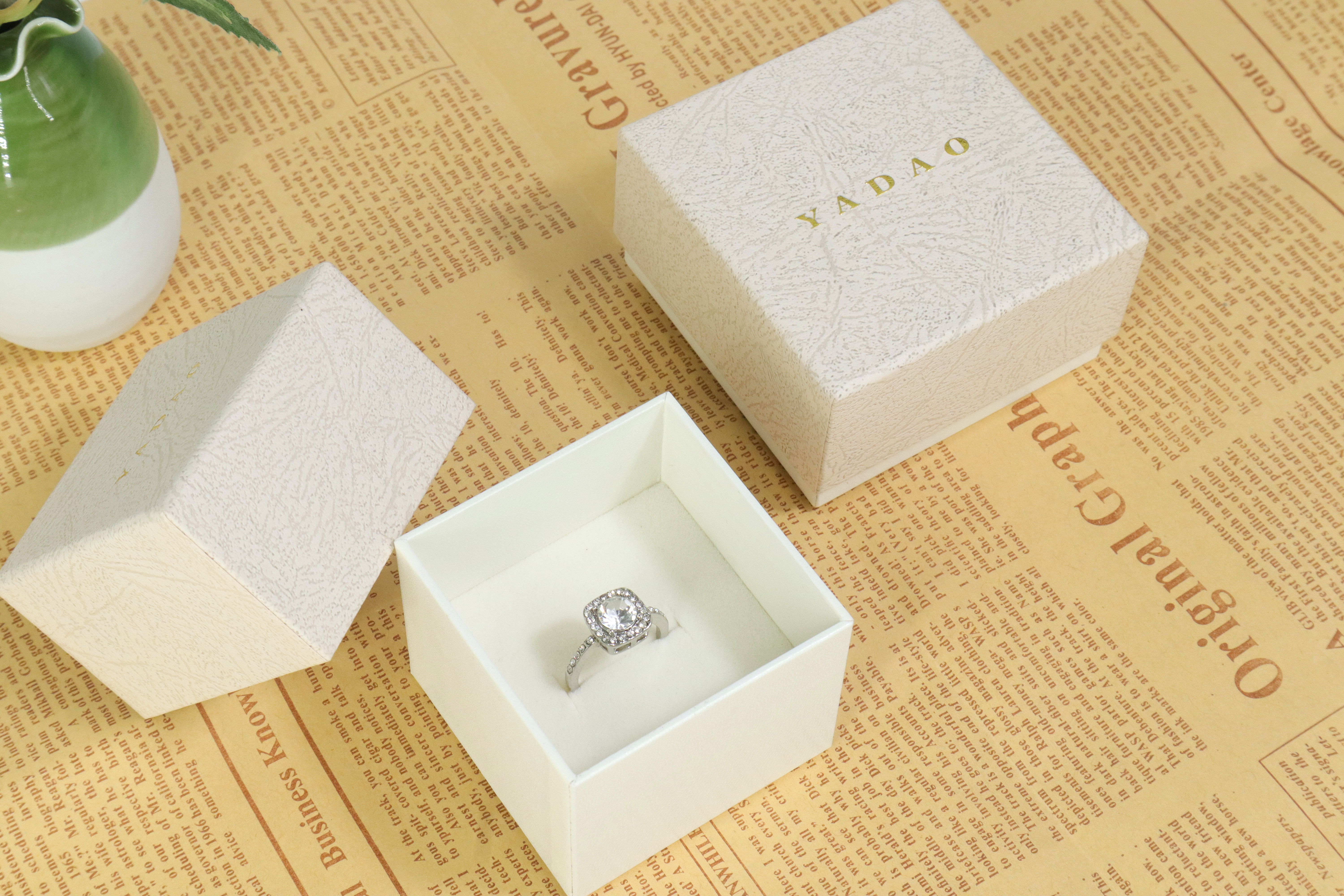 Opakowanie na biżuterię Ydao Ekologiczne pudełko na biżuterię Dostosuj rozmiar logo w kolorze