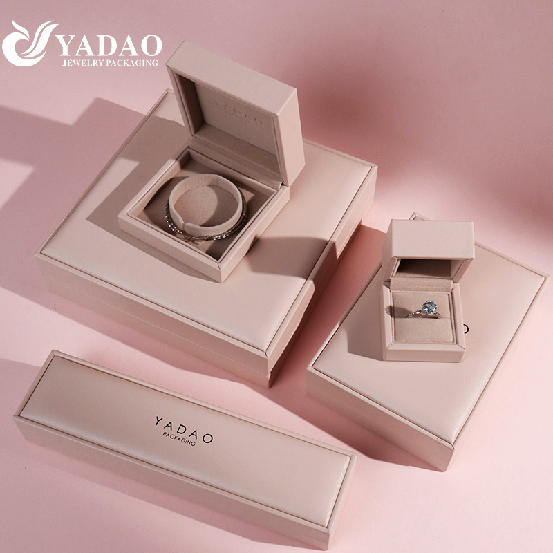 Pink pu leather classic style accessory ring necklace jewelry packaging plastic box