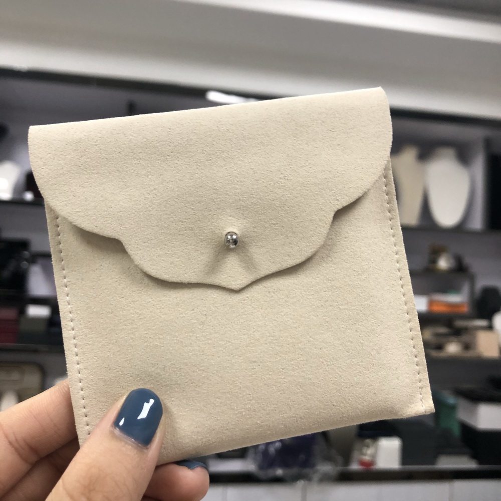 envelope microfiber pouch with lace lid and pin closure