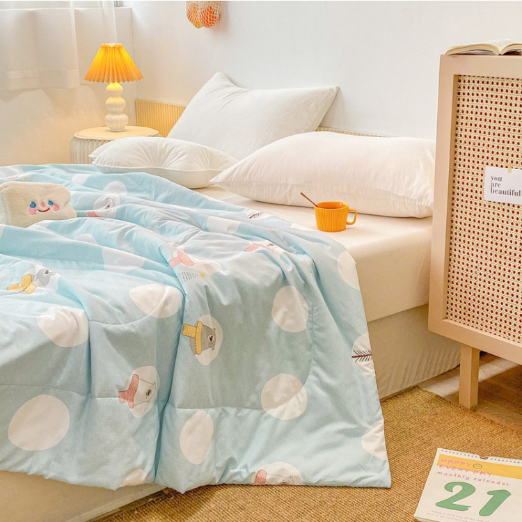الصين Washable Soft And Breathable Antibacterial Bed Quilts China Kids Quilt Factory الصانع