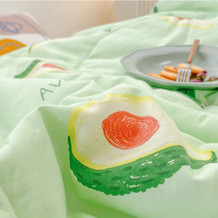 Chine Couette de lit en polyester antibactérien haut de gamme moelleux Distributeur de couette pour enfants en Chine fabricant
