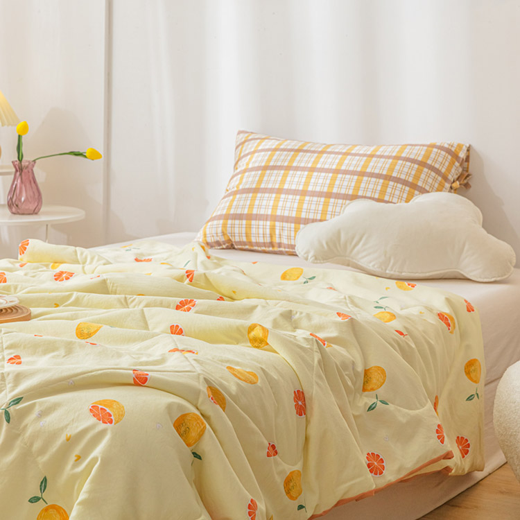 الصين High Quality Soft Smooth Like Silk White 76X80 Inch Bedding Quilt Company الصانع