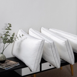 Мягкие роскошные гипоаллергенные моющиеся квадратные подушки из полиэстера среднего размера