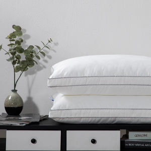 Firm Stain-Resistant Hypoallergenic Low Polyester Hotel Pillow Vendor
