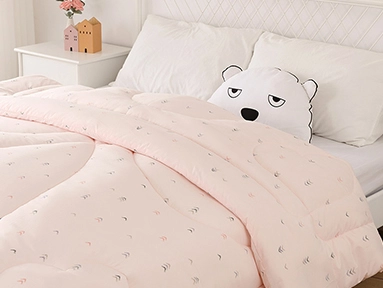 China What is the best material for the comforter or duvet? manufacturer