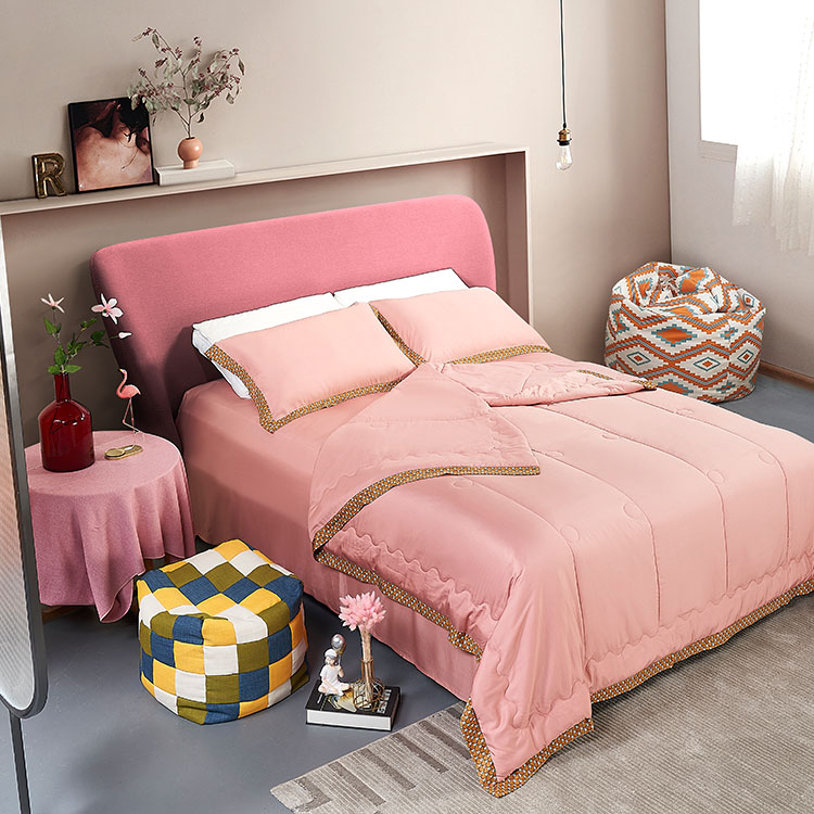 الصين Air Conditioner Room Use Solid Color Quilted Bed Thin Quilt Lyocell Summer Quilt Manufacturer الصانع