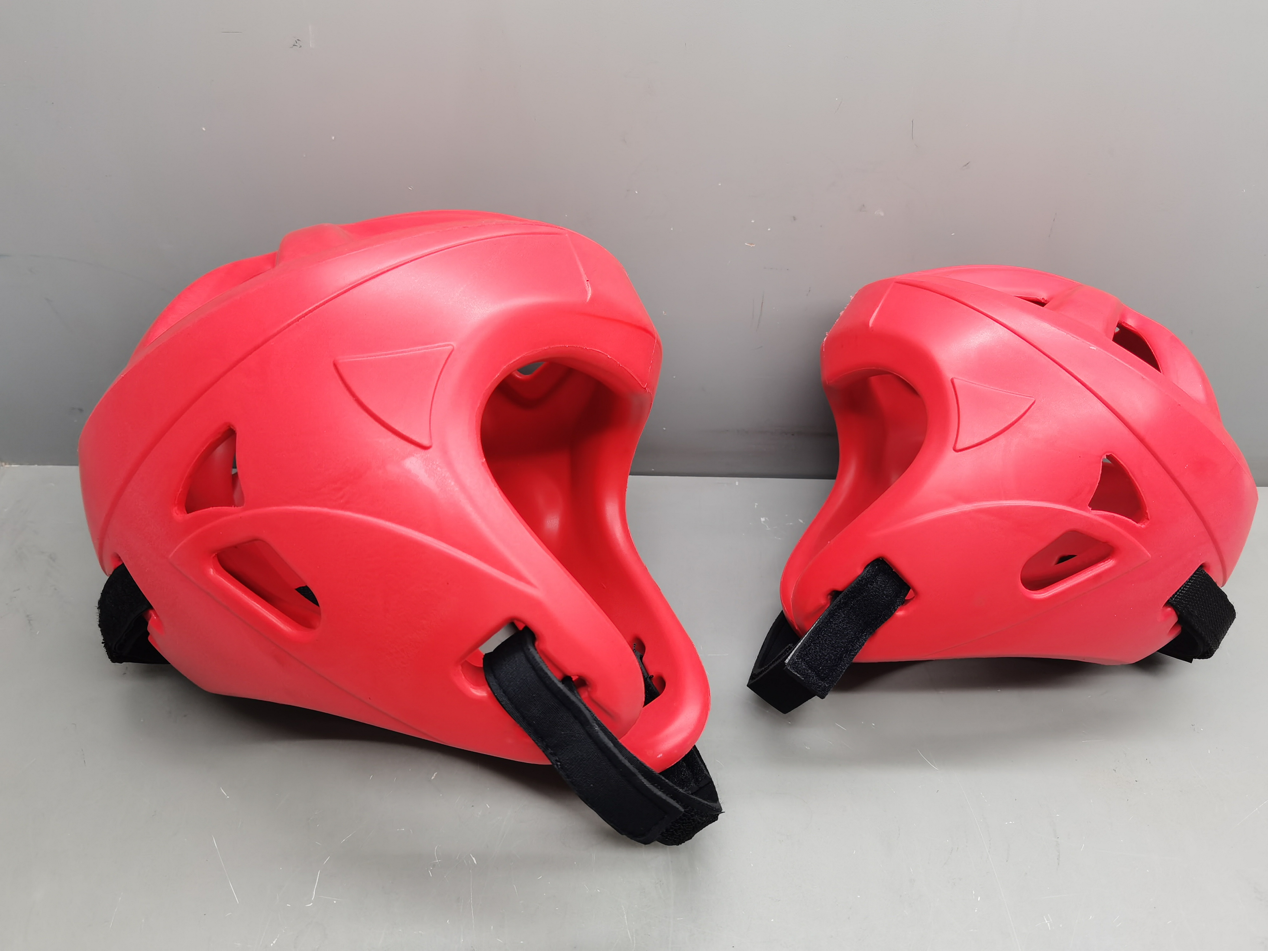 Casco de poliuretano personalizado de fábrica, protector de cabeza de espuma PU, casco de kick boxing
