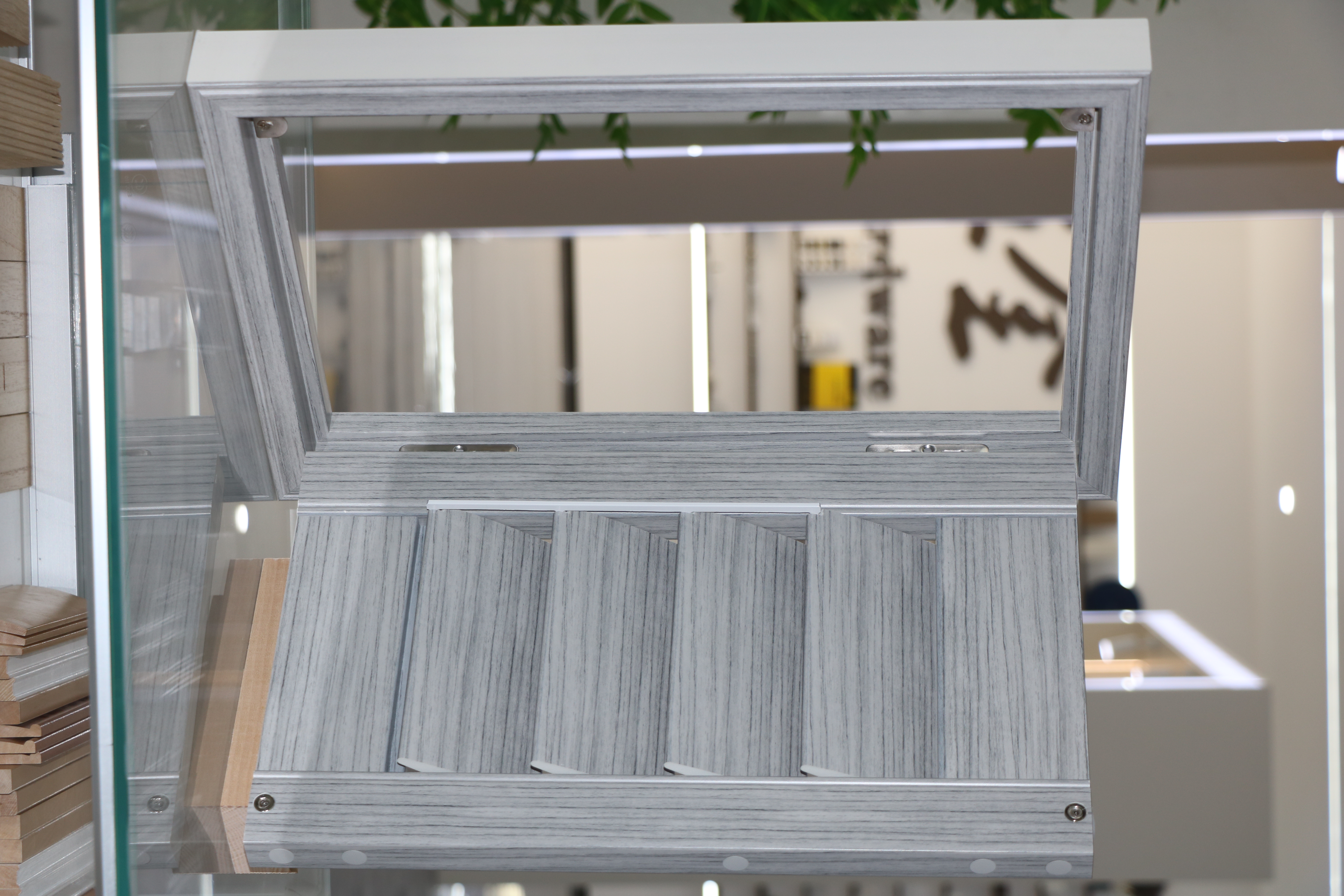 huasheng shutter factory，PVC window shutter,