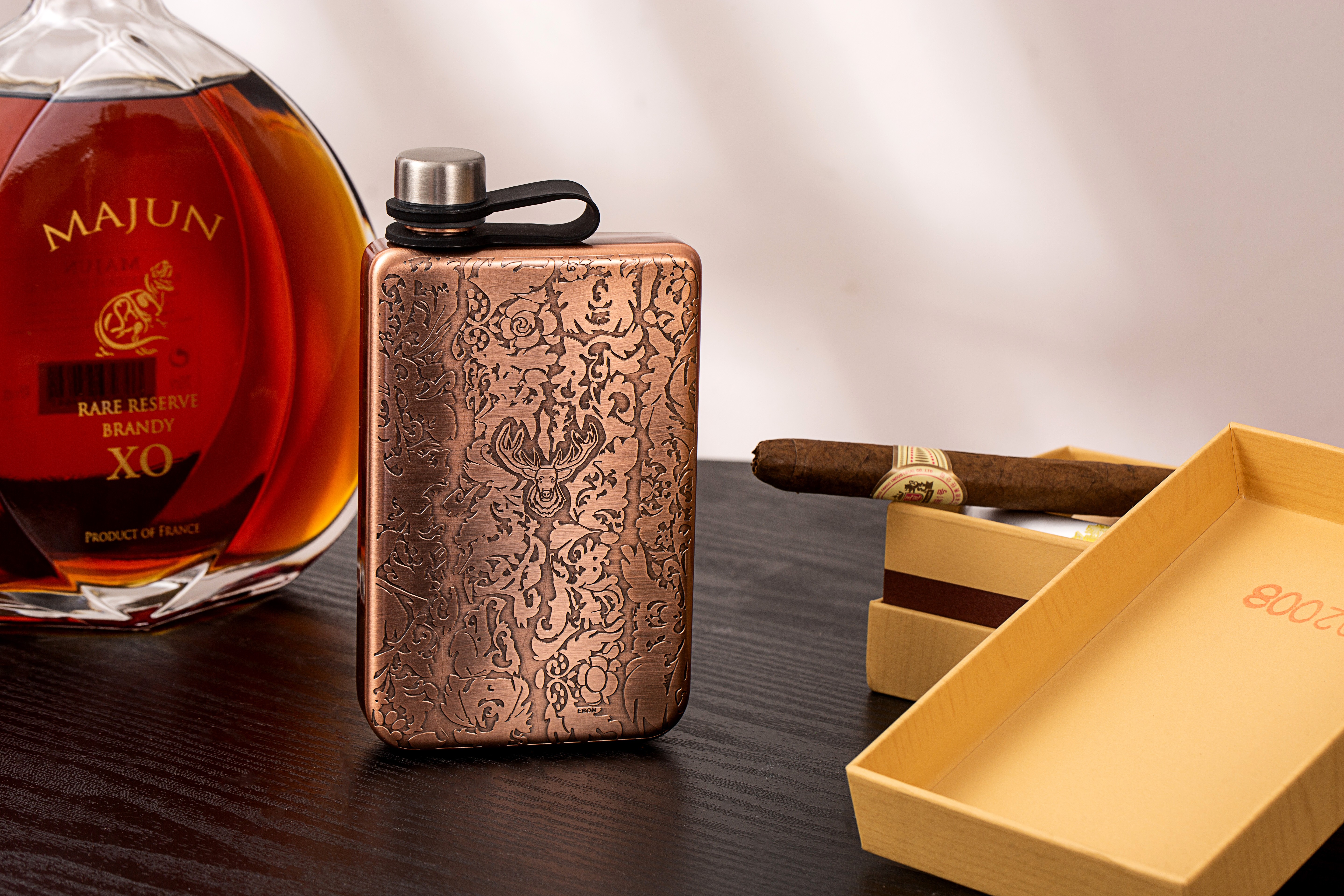 Premium Stainless Steel Hip Flask Manufacturer with 25 Years of Expertise | E-BON