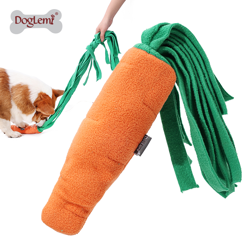Pulling Leaves Carrot Design Dog Snuffle Toy