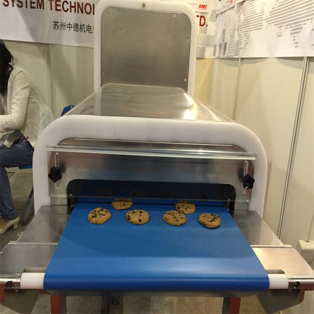 China Stainless Steel Chocolate Cooling Machine for Cooling Tunnel Chiller Cooler