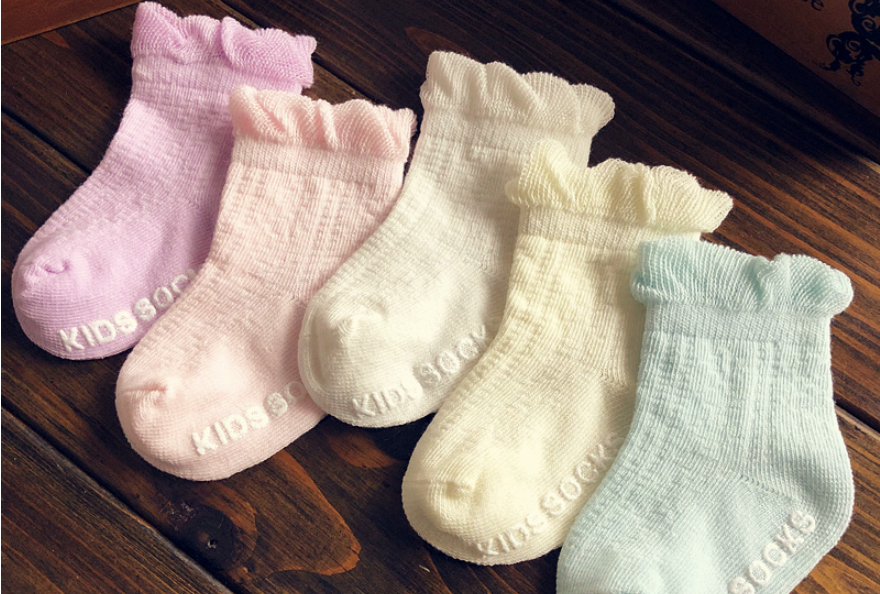 China Baby Socks Market Booms: Cotton Anti-Slip Styles Hot Seller