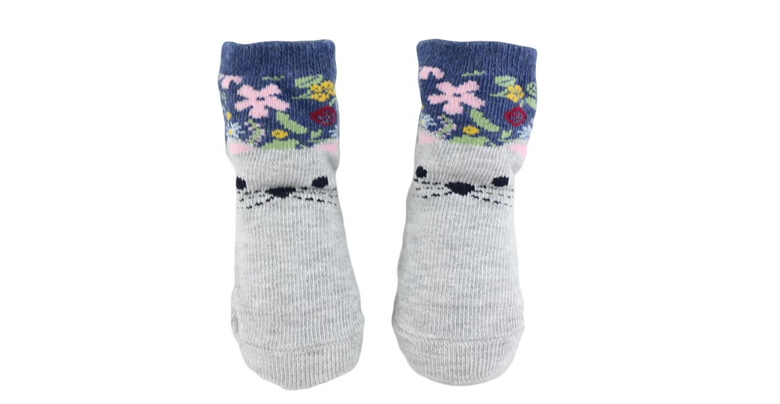 L'usine de chaussettes tricotées de Jixingfeng devient l'un des principaux innovateurs dans la fabrication de chaussettes pour bébés