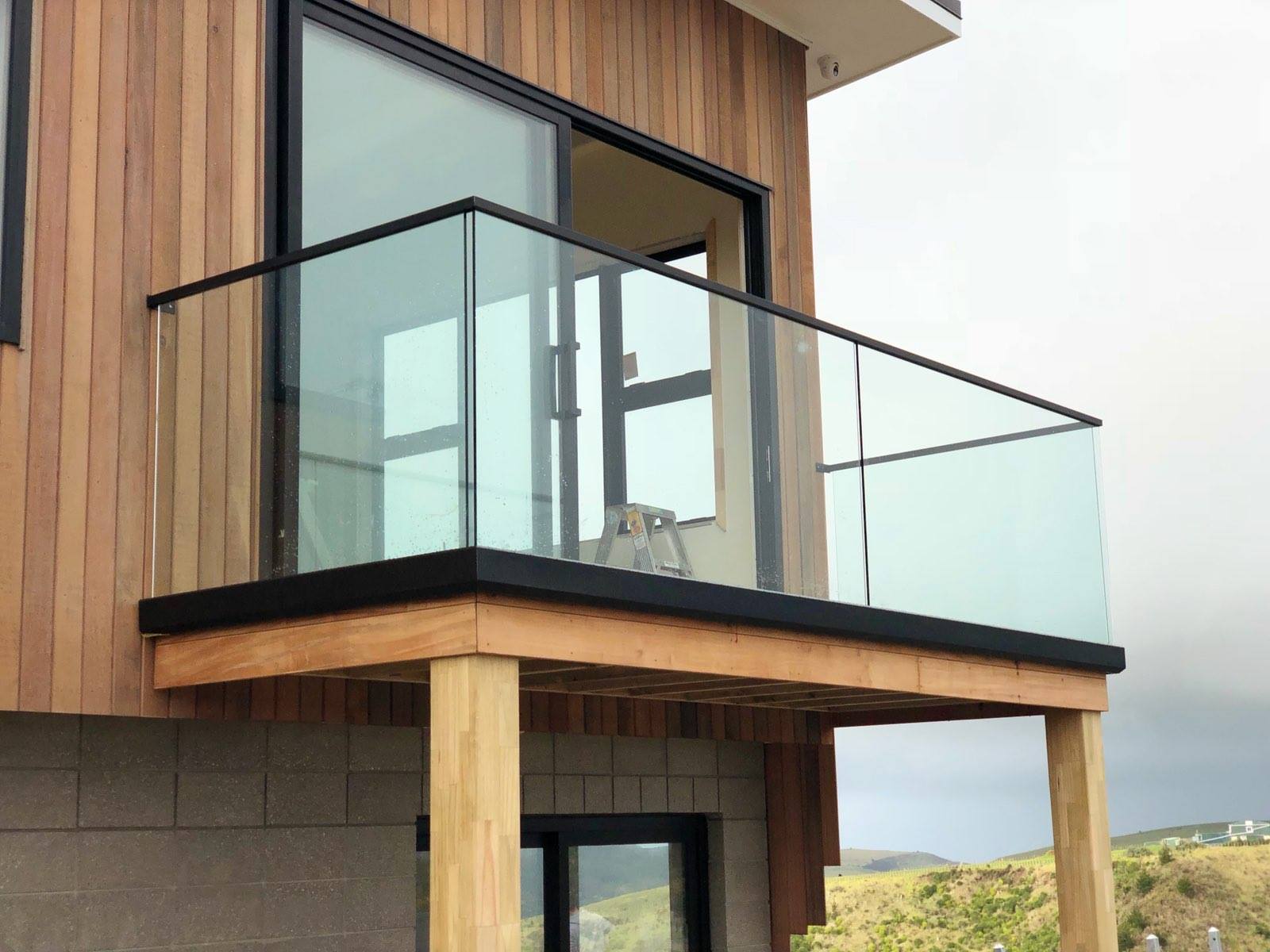 Aluminiumterrasse-Geländer / Glasbalustrade / U-Kanal-Glasgeländer für Balkon