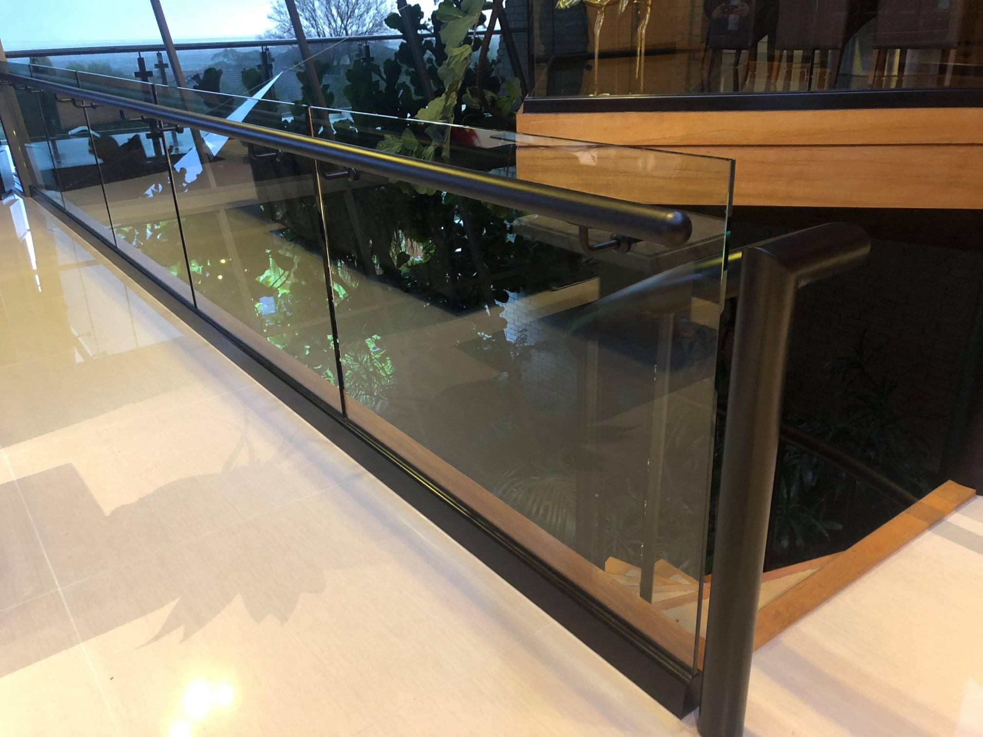 Aluminium U-Kanal-Geländer-Balustrade-Glas-Zaun-Panel