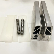 Chine Canal U en aluminium pour la balustrade en verre sans cadre fabricant