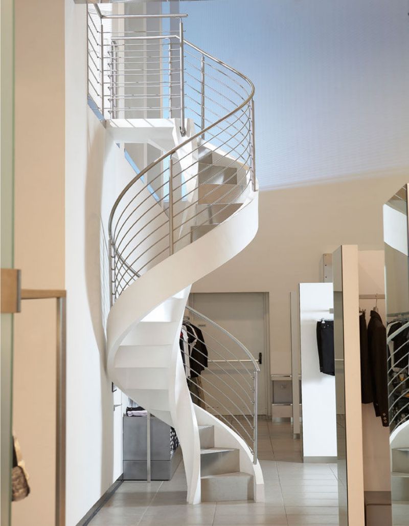 Poteau de balustrade de barre transversale d'acier inoxydable de haute qualité pour la balustrade de balcon de rampe d'escalier