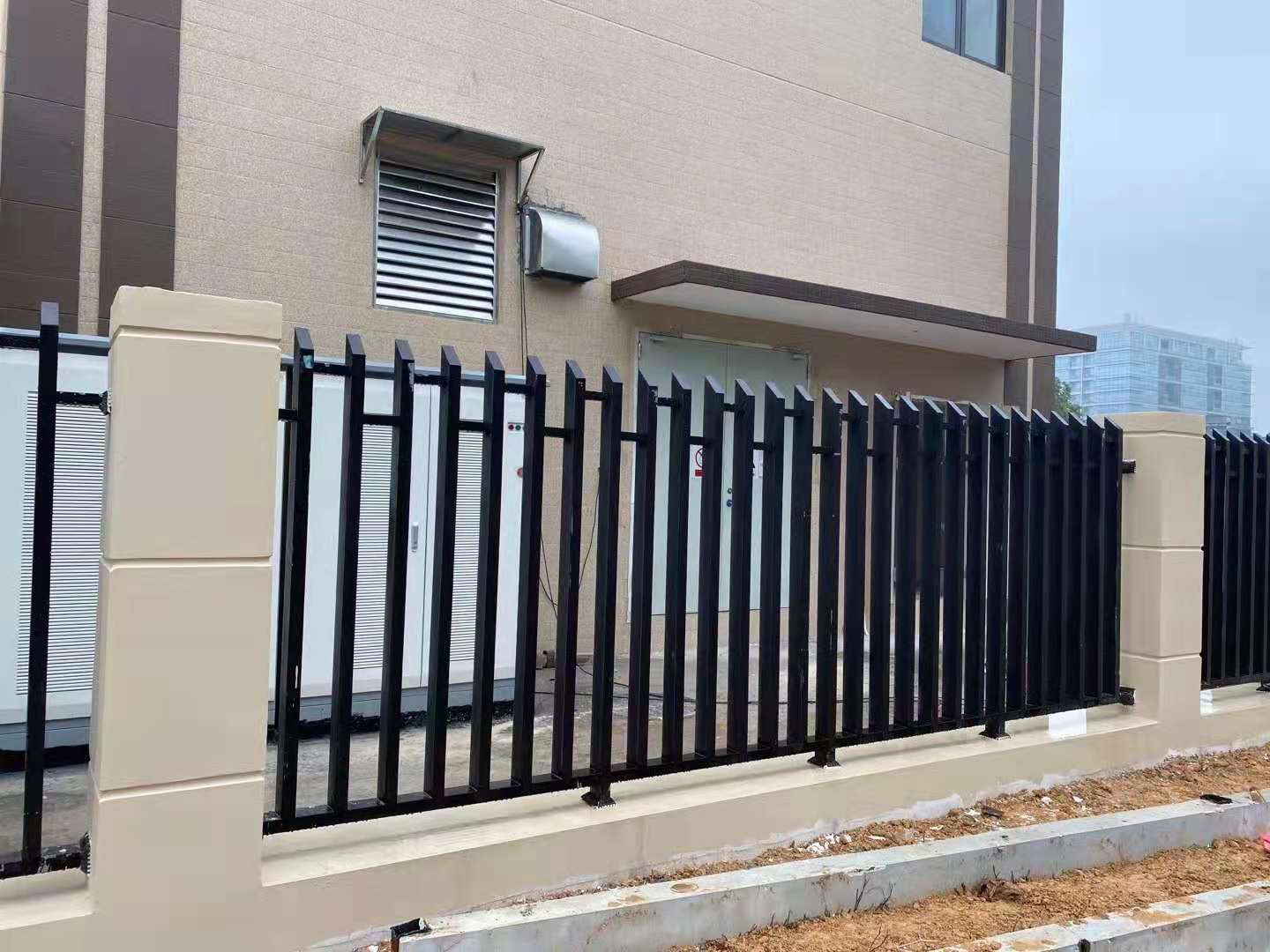 Hot-DIP Galvanized Wrought Iron Balcony Safety Fence Security Steel Railing Balcony Balustrade