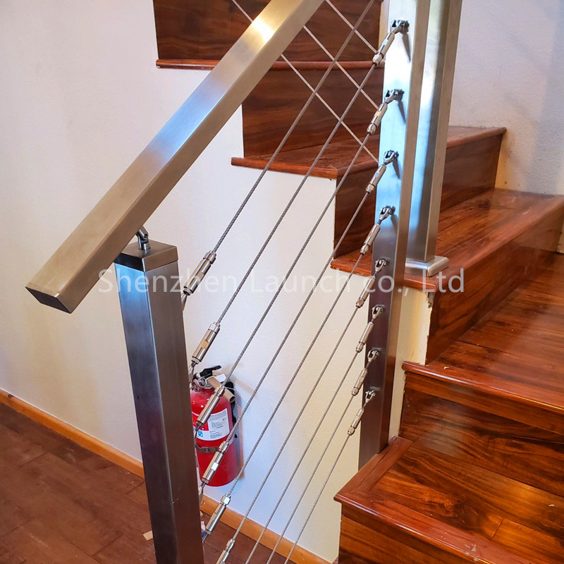 Mains courantes de balustrade de câble métallique de conception d'escalier intérieur