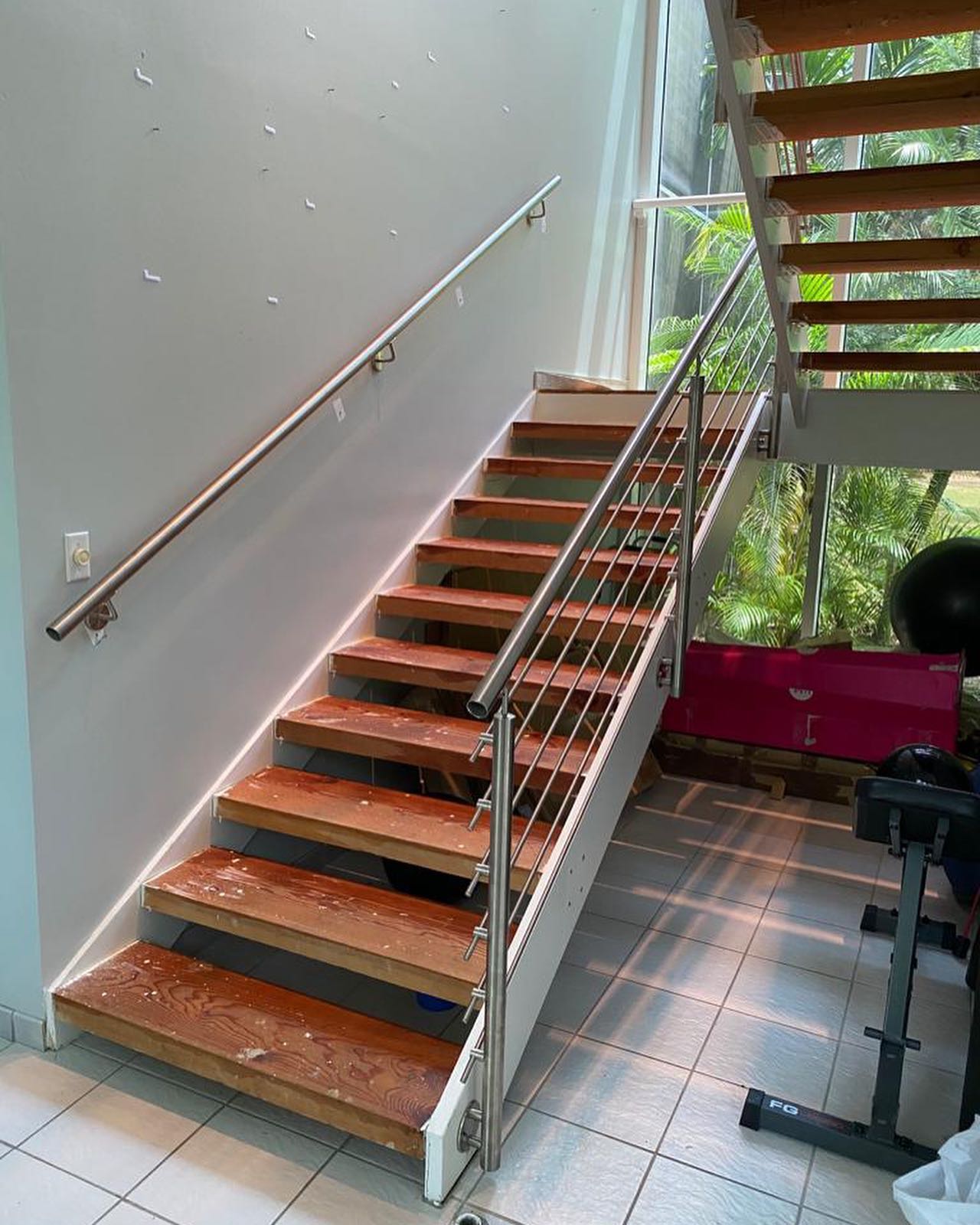 Design moderne SUS 304/316 barreaux de barre de tige pour escalier avec poteau en acier inoxydable rond