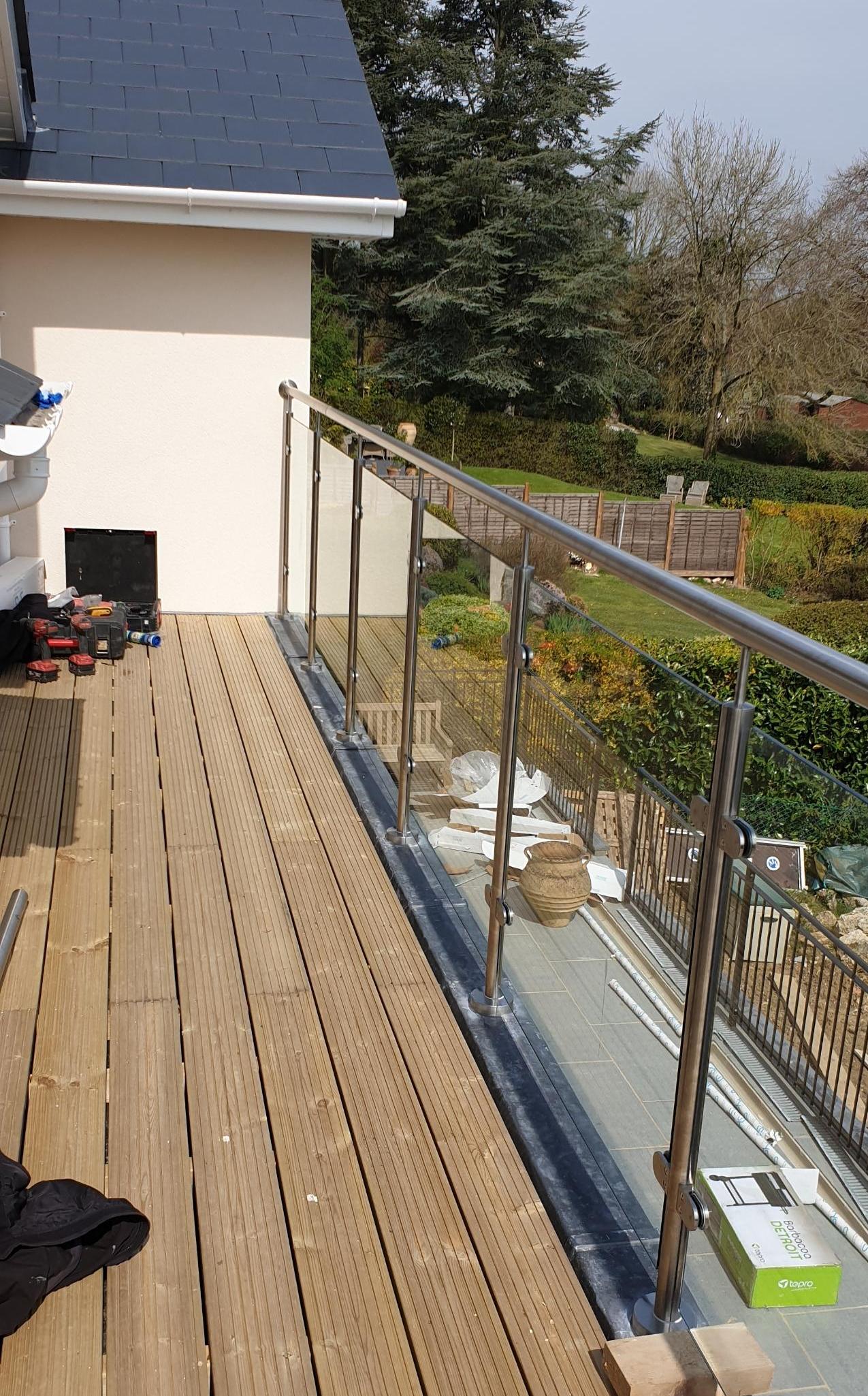 Outdoor Fence Panel Balcony Design Stainless Steel Glass Railing Balustrade Handrail